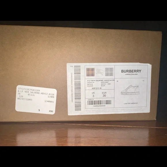 Burberry Sneakers - Picture 4 of 4